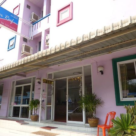 Silver Reef Hotel Удон Тани Екстериор снимка