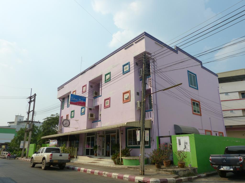 Silver Reef Hotel Удон Тани Екстериор снимка
