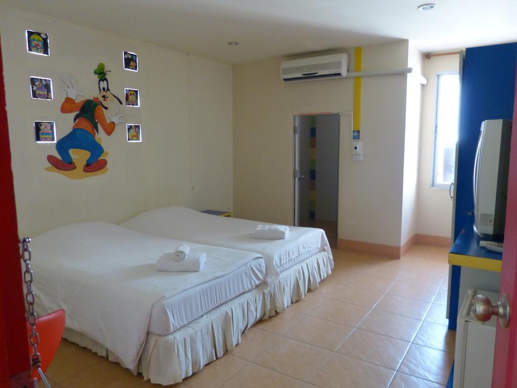 Silver Reef Hotel Удон Тани Стая снимка
